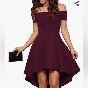 Maroon short-sleeved mini dress